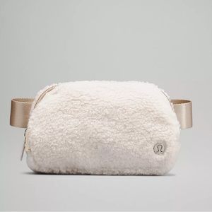 NWT Lululemon Cream White Sherpa Belt Bag Fanny Pack